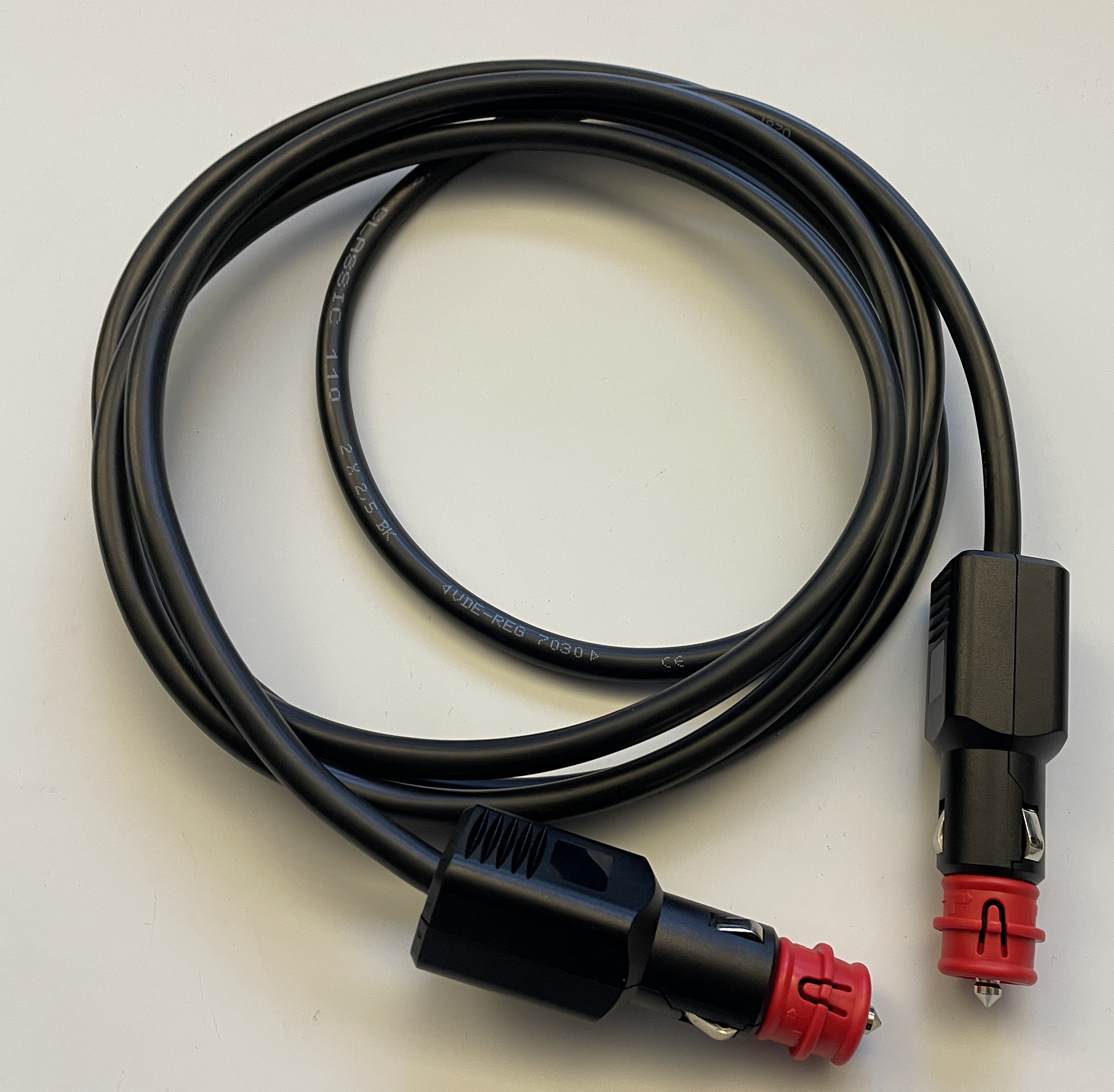 Flexibles Kabel: 12 V Pkw Zigarettenanzünder auf 12 V Pkw Zigarettenanzünder