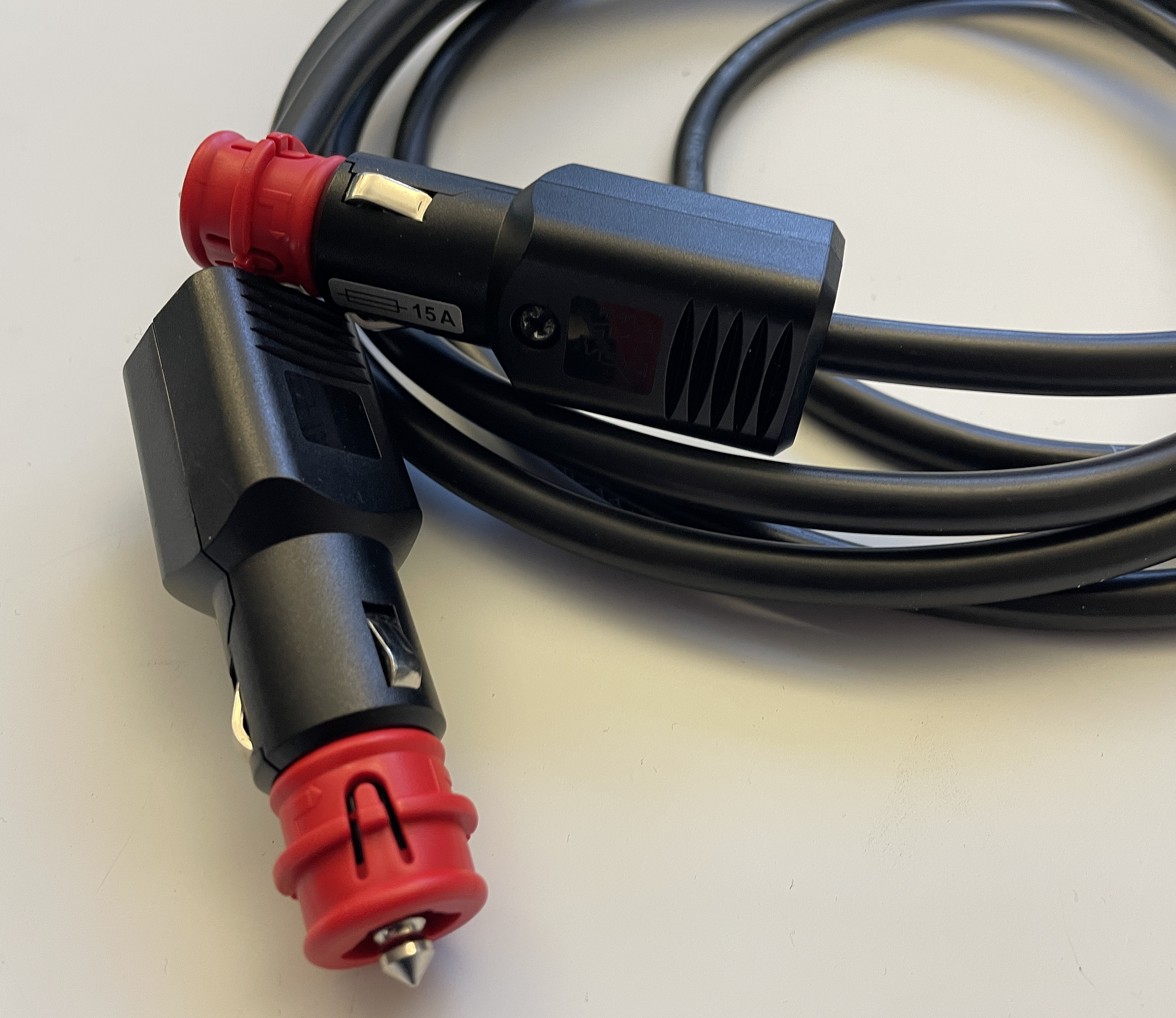 Flexibles Kabel: 12 V Pkw Zigarettenanzünder auf 12 V Pkw Zigarettenanzünder