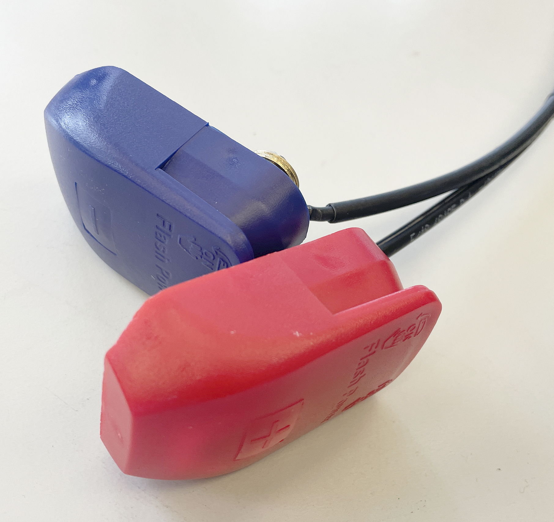 Adapter: XT60-Buchse auf Polklemmen–Schnellverschluss