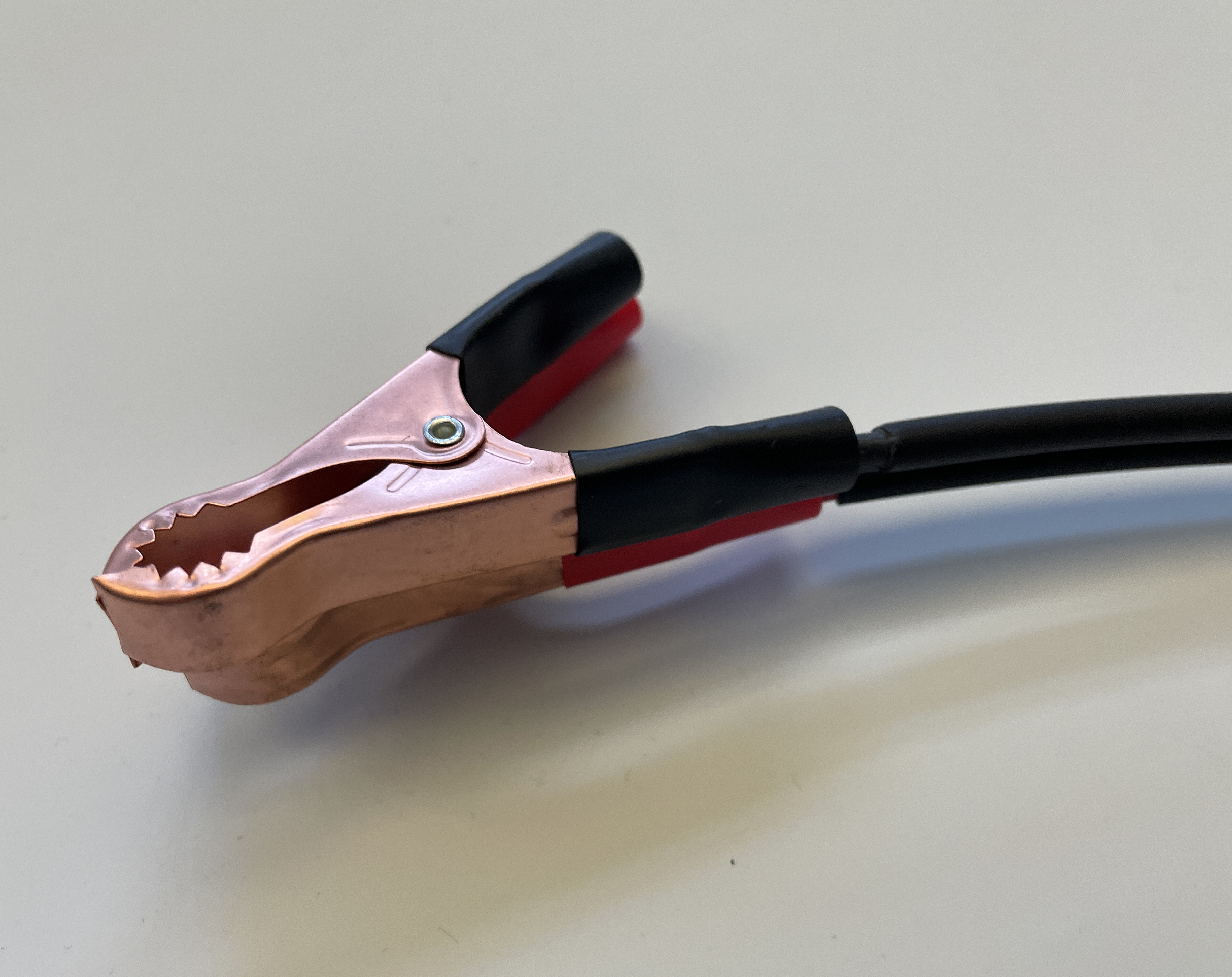 Adapter: XT60-Buchse auf Krokodilklemmen