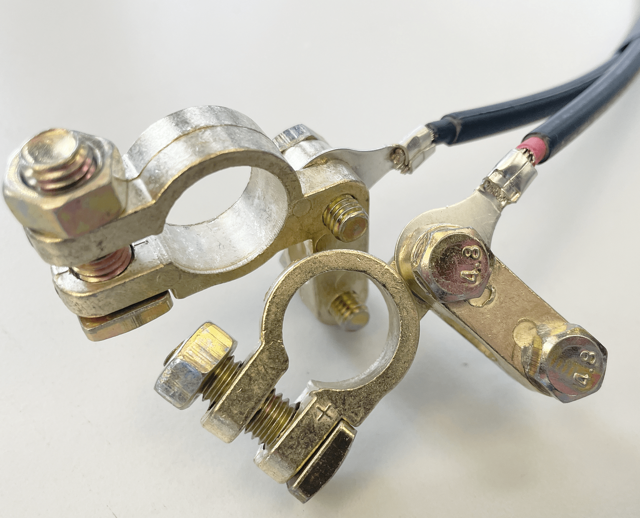 Adapter: XT60 - Stecker (male) auf Batteriepol - Schraubverschluss - Novon Energy